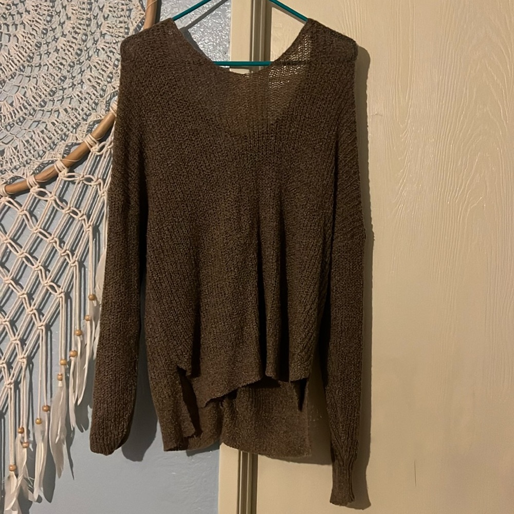 Brown with Crossed Back